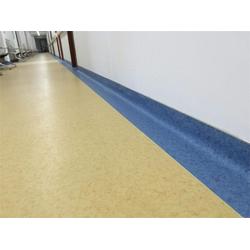 海口塑膠地板與實木地板的選擇 君衡公司優質服務解析